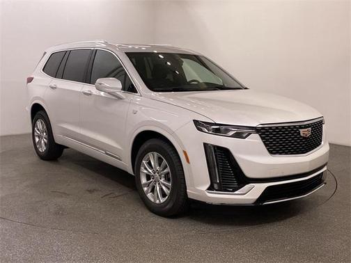 2025 Cadillac XT6 Luxury AWD