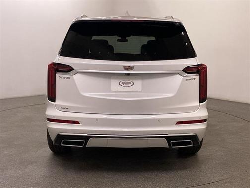 2025 Cadillac XT6 Luxury AWD