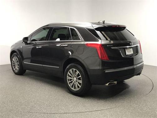 Dark Granite Metallic 2017 Cadillac XT5 Luxury