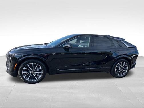 Stellar Black Metallic 2024 Cadillac LYRIQ Sport