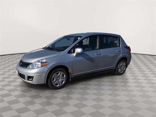 2010 Nissan Versa 1.8 S