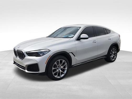 Mineral White Metallic 2023 BMW X6 xDrive40i