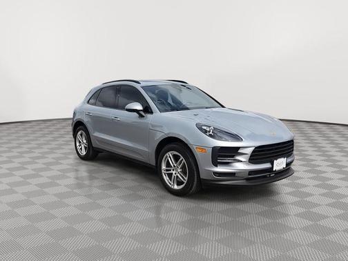 Dolomite Silver Metallic 2019 Porsche Macan Macan S