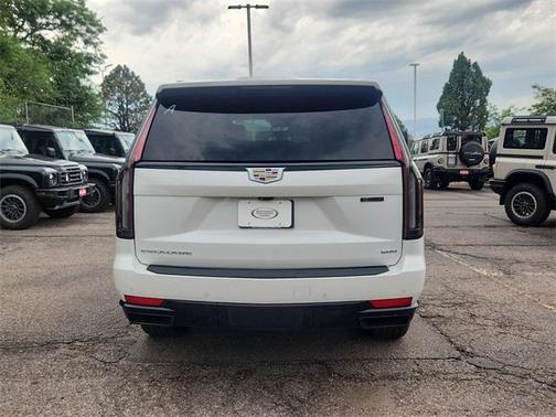 2024 Cadillac Escalade Sport