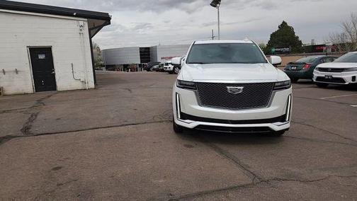 Crystal White Tricoat 2023 Cadillac Escalade Premium Luxury