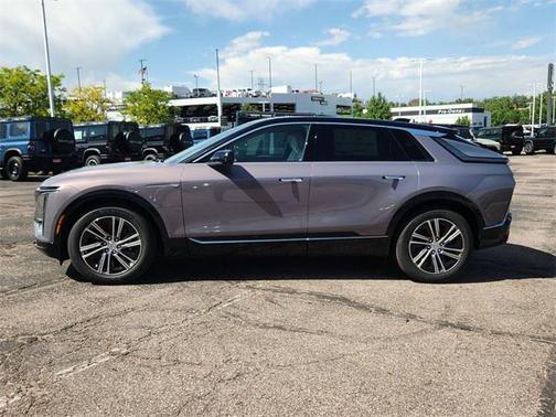 2025 Cadillac LYRIQ Luxury w/1SD