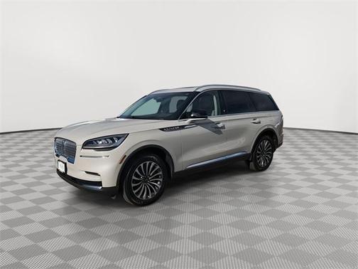 2022 Lincoln Aviator Standard AWD