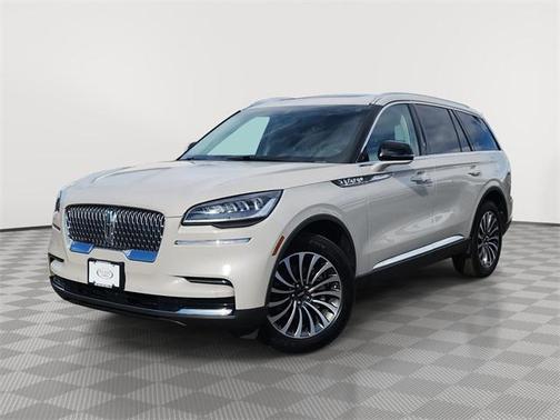 2022 Lincoln Aviator Standard AWD