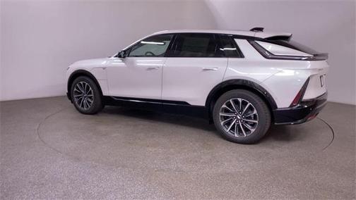 2025 Cadillac LYRIQ Sport