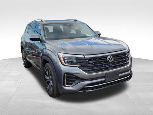 Platinum Gray Metallic 2024 Volkswagen Atlas 2.0T SEL Premium R-Line 4MOTION