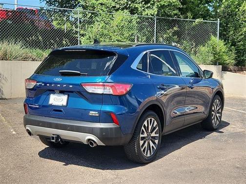 2020 Ford Escape Titanium