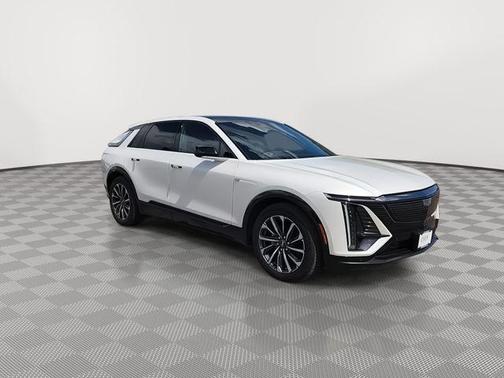 Crystal White Tricoat 2024 Cadillac LYRIQ Sport