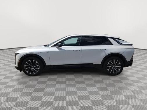 Crystal White Tricoat 2024 Cadillac LYRIQ Sport