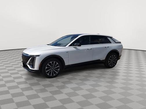 Crystal White Tricoat 2024 Cadillac LYRIQ Sport