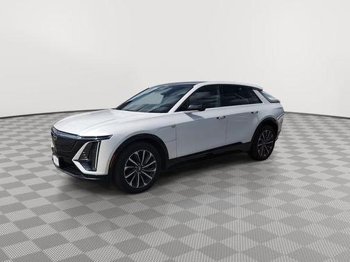 Crystal White Tricoat 2024 Cadillac LYRIQ Sport
