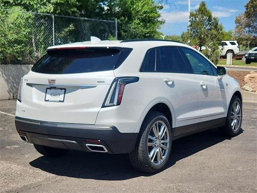 2025 Cadillac XT5 Sport