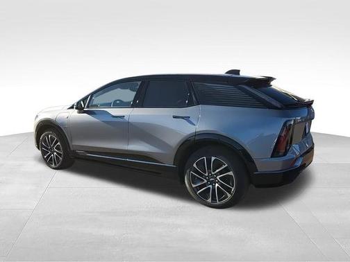 Argent Silver Metallic 2025 Cadillac OPTIQ Sport 1 AWD