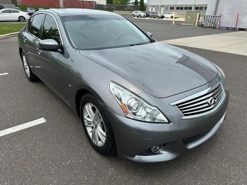 Gun Metallic 2015 INFINITI Q40 Base