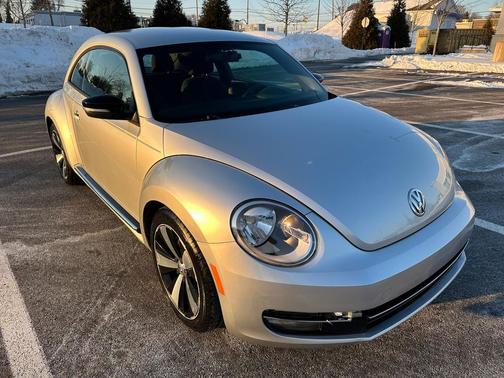 2012 Volkswagen Beetle Base