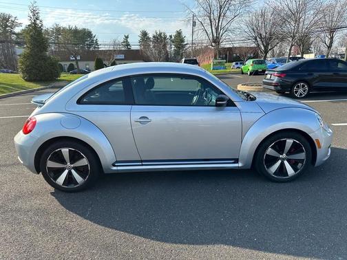 Reflex Silver Metallic 2012 Volkswagen Beetle Base