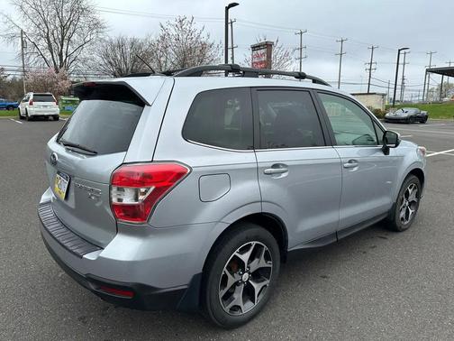 Ice Silver Metallic 2014 Subaru Forester 2.0XT Touring