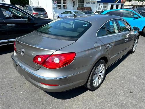 2010 Volkswagen CC Sport