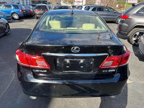 2010 Lexus ES 350 Base