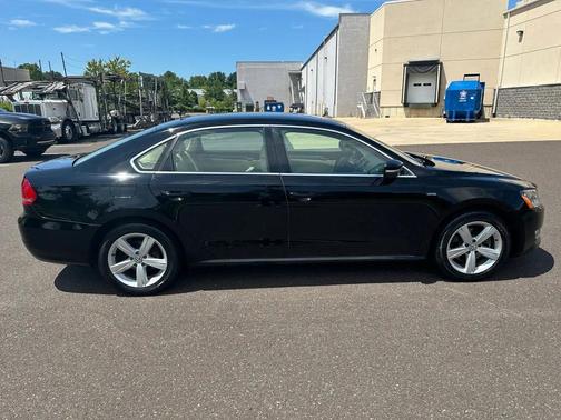 Deep Black Pearl 2015 Volkswagen Passat 1.8T Limited Edition