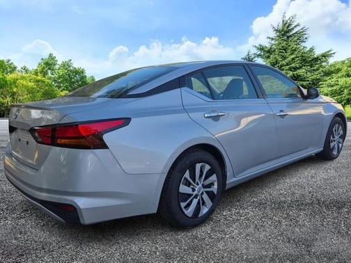 2023 Nissan Altima S FWD