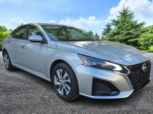 2023 Nissan Altima S FWD