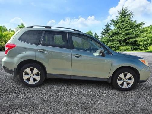 2014 Subaru Forester 2.5i Touring
