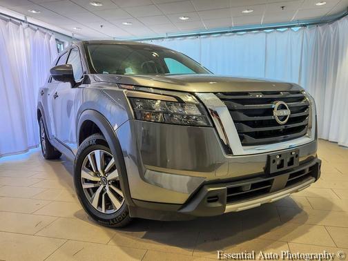Gun Metallic 2025 Nissan Pathfinder SL