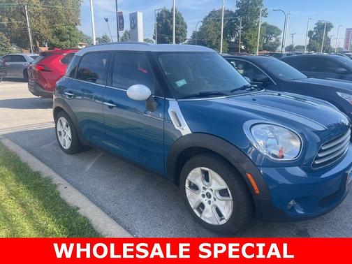 2012 MINI Cooper Countryman Base