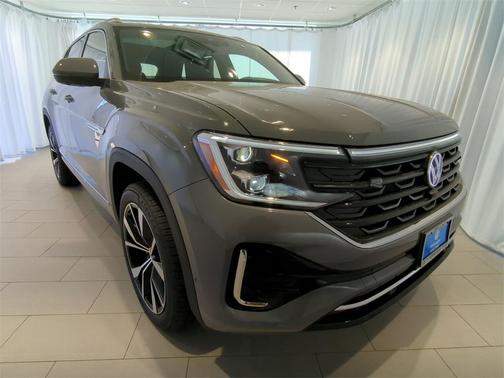 2025 Volkswagen Atlas Cross Sport 2.0T SEL Premium R-Line