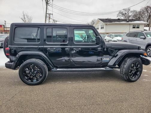 2022 Jeep Wrangler Unlimited 4xe Sahara