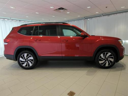2025 Volkswagen Atlas 2.0T SE