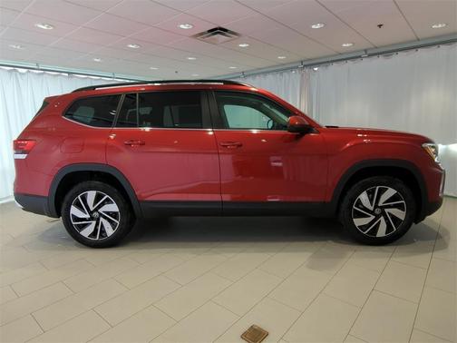 2025 Volkswagen Atlas 2.0T SE