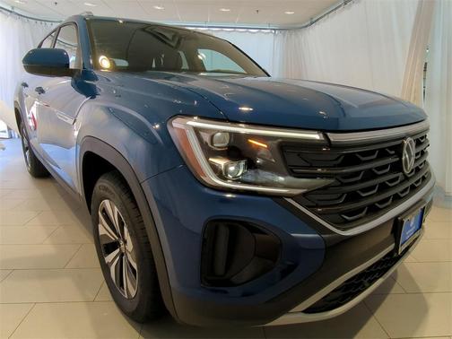 2025 Volkswagen Atlas Cross Sport 2.0T SE