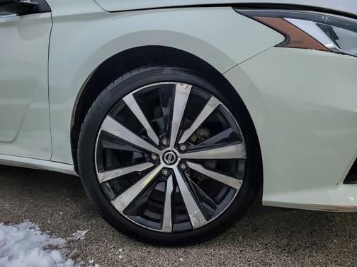 2020 Nissan Altima 2.5 SR