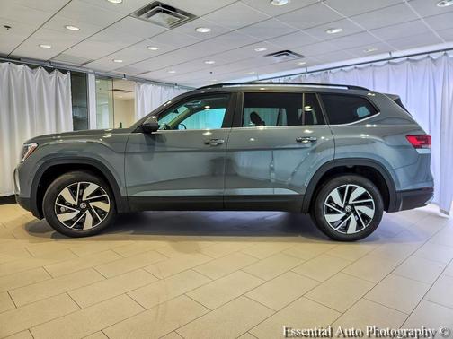 Pure Gray 2025 Volkswagen Atlas 2.0T SE