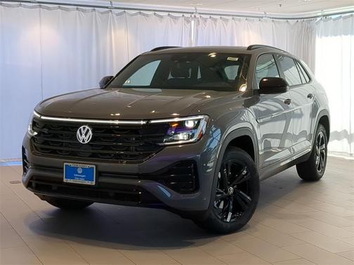 2025 Volkswagen Atlas Cross Sport 2.0T SEL R-Line Black