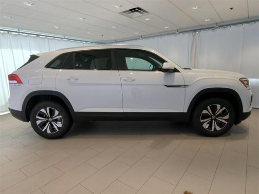 2025 Volkswagen Atlas Cross Sport 2.0T SE