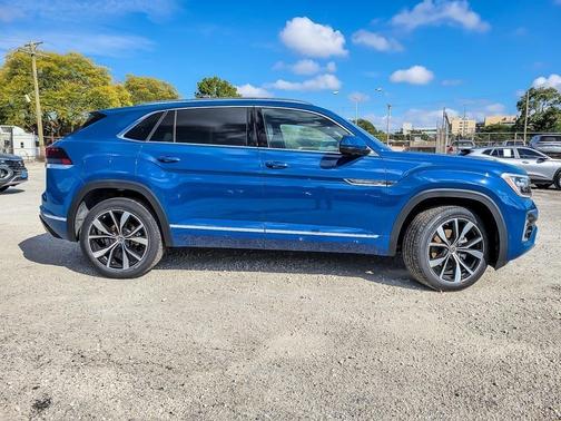 2025 Volkswagen Atlas Cross Sport 2.0T SEL Premium R-Line