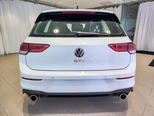 Opal White Pearl 2026 Volkswagen Golf GTI 2.0T S