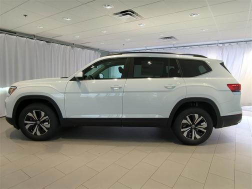 2025 Volkswagen Atlas 2.0T SE