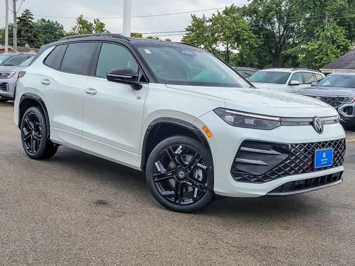 2025 Volkswagen Tiguan 2.0T SE R-Line Black