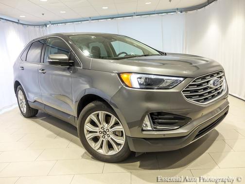 Gray Metallic 2023 Ford Edge Titanium