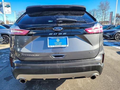 2023 Ford Edge Titanium