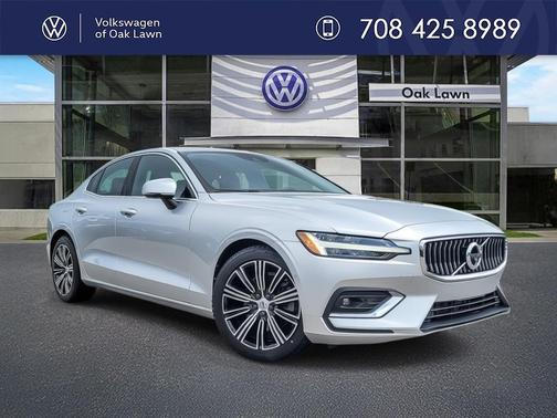 2022 Volvo S60 B5 Inscription