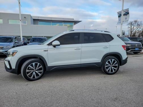 2022 Volkswagen Taos 1.5T SE
